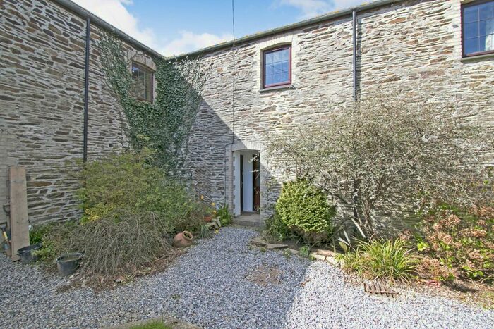 2 Bedroom Barn Conversion For Sale In The Courtyard, Penmount, Truro, Cornwall, TR4