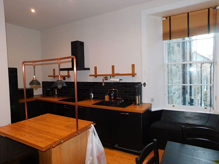 2 Bedroom Flat To Rent In , Sciennes Road, Edinburgh, EH9