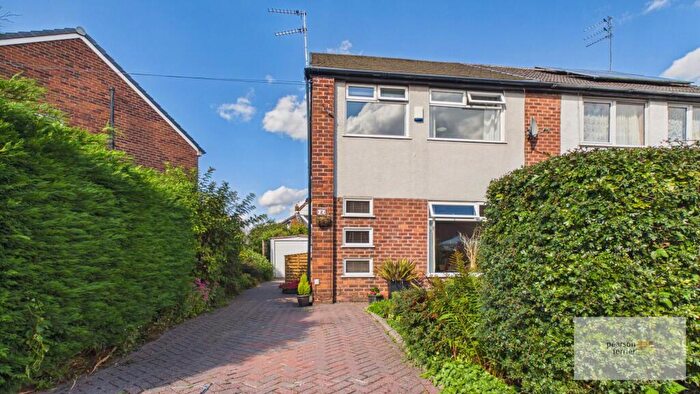 3 Bedroom Semi-Detached House For Sale In Lindrick Avenue, Whitefield, Manchester, M45
