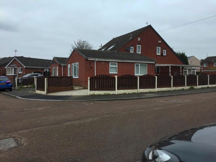 2 Bedroom Semi-Detached Bungalow To Rent In Hickleton Court, Thurnscoe, Rotherham, S63