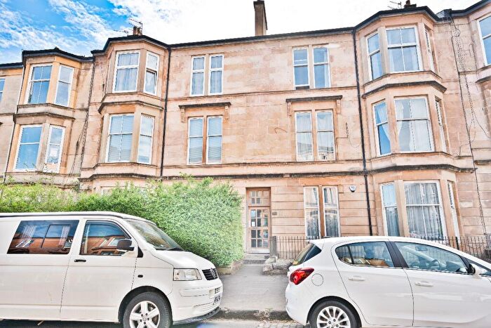 2 Bedroom Flat To Rent In Leslie Street, Pollokshields, Glasgow, G41