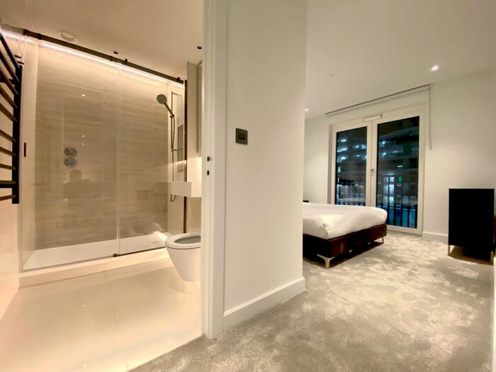 2 Bedroom Flat To Rent In Belvedere Row Apartments, White City, London, W12