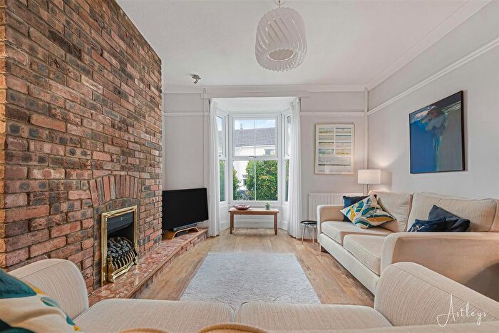 3 Bedroom Terraced House For Sale In Woodville Road, Mumbles, Swansea, SA3