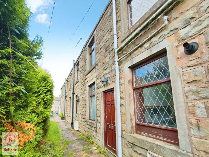 2 Bedroom Terraced House For Sale In Halstead Street, Worsthorne, BB10