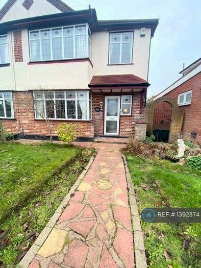 3 Bedroom Semi-Detached House To Rent In St. Johns Road, Petts Wood, Orpington, BR5