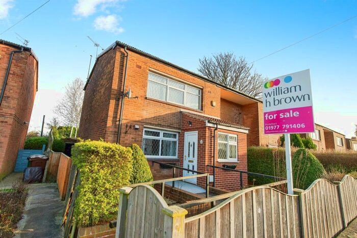 3 Bedroom Semi-Detached House For Sale In Leatham Crescent, Featherstone, Pontefract, WF7