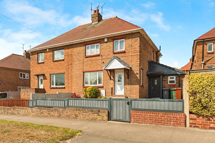 3 Bedroom Semi-Detached House For Sale In Cumberland Road, Hoyland, Barnsley, S74