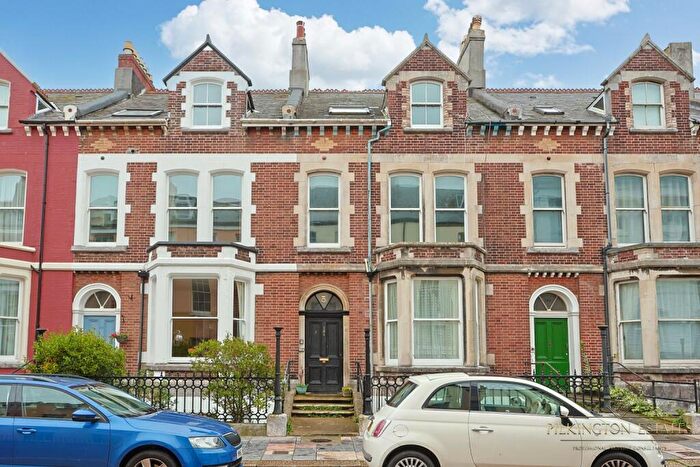 3 Bedroom Maisonette For Sale In Durnford Street, Plymouth, Devon, PL1