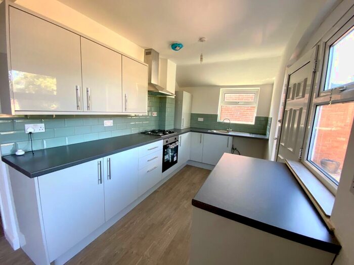 3 Bedroom House To Rent In Dunster Street, LE3