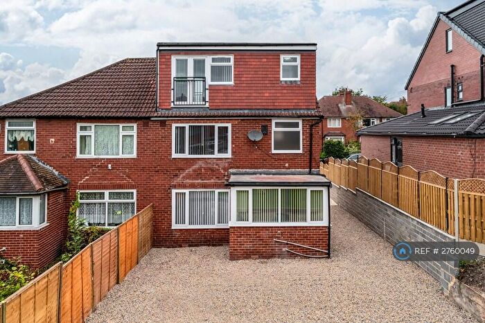 5 Bedroom Semi-Detached House To Rent In Moor Allerton Avenue, Leeds, LS17