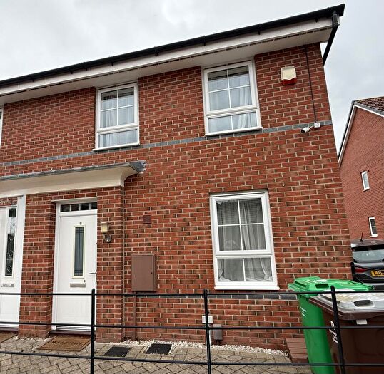 3 Bedroom Semi-Detached House To Rent In Selsby Close, Nottingham, Nottinghamshire, NG8