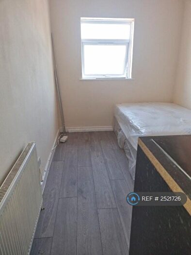 Studio To Rent In King Street, London, E13