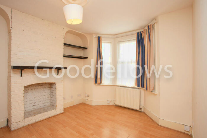 2 Bedroom House To Rent In Crown Road, Morden, Surrey, SM4