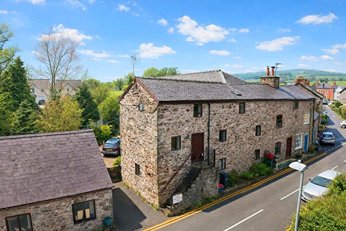 3 Bedroom Terraced House For Sale In Llansilin, Oswestry, SY10