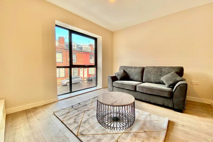 1 Bedroom Flat To Rent In Green Quarter, Cross Green Lane, Leeds, LS9