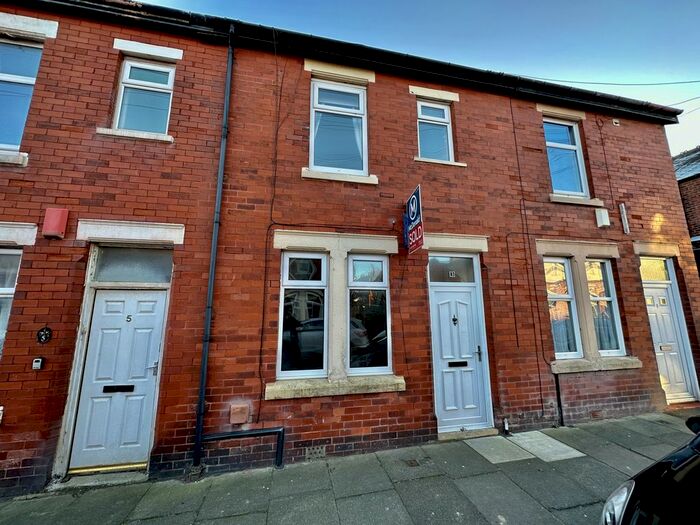 2 Bedroom Terraced House To Rent In Camden Road, Blackpool, Lancashire, FY3