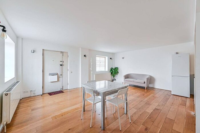 1 Bedroom Flat For Sale In Elias Place, Vauxhall, London, SW9