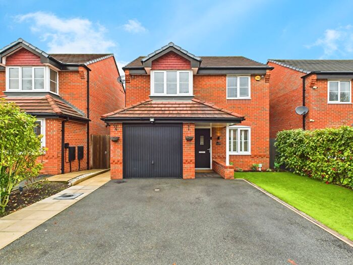 3 Bedroom Detached House For Sale In Gormley Drive, Windlehurst, St Helens, WA10