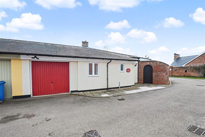 2 Bedroom Semi Detached Bungalow To Rent In Fredericks Close, Tattingstone, Ipswich, IP9