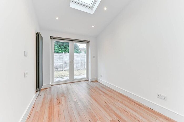 2 Bedroom Flat To Rent In Leicester Road, Croydon, CR0