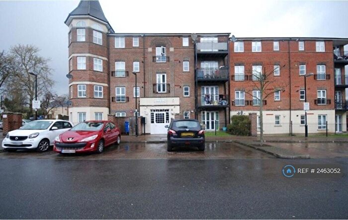 1 Bedroom Flat To Rent In Gareth Drive, London, N9