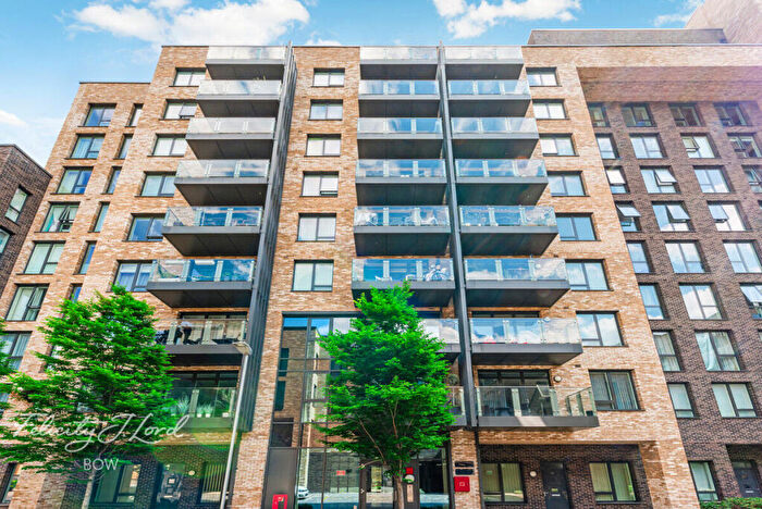 1 Bedroom Apartment For Sale In Madeira Street, London, E14