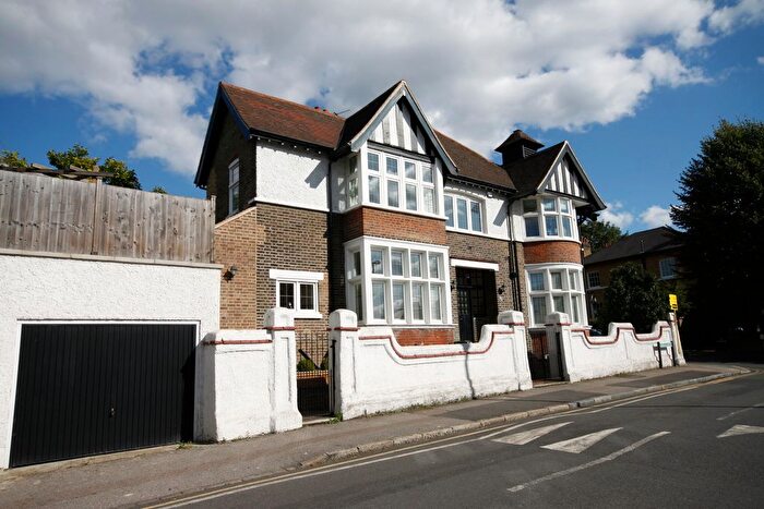 6 Bedroom Property For Sale In Belmont Hill, London, SE13