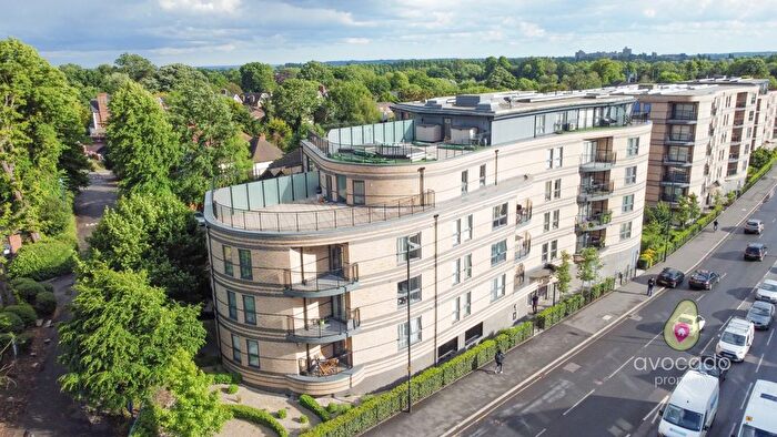 2 Bedroom Flat For Sale In Windsor Road, SL1
