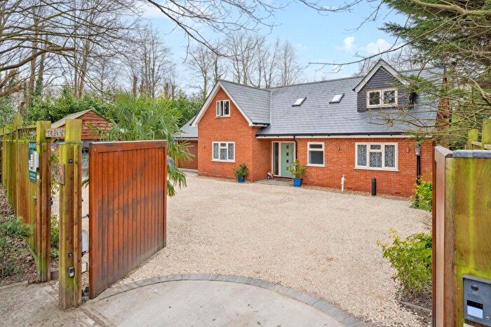4 Bedroom Detached House For Sale In Daws Hill Lane, High Wycombe, HP11