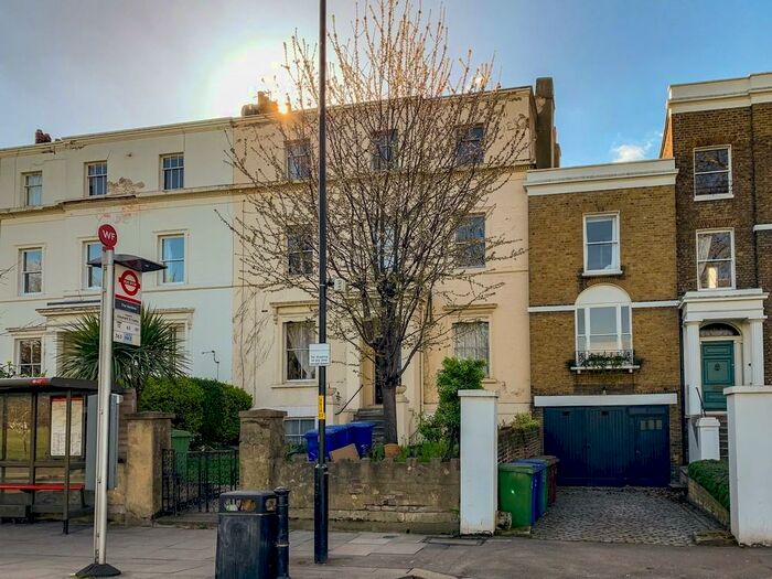 2 Bedroom Flat To Rent In Peckham Rye, Peckham Rye, SE22