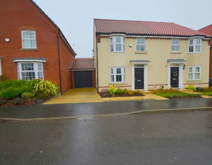 3 Bedroom Semi-Detached House To Rent In Sir Williams Lane, Aylsham, NR11