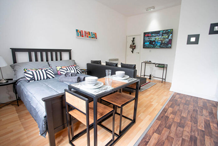 1 Bedroom House To Rent In Chapeltown Road, Leeds, LS7