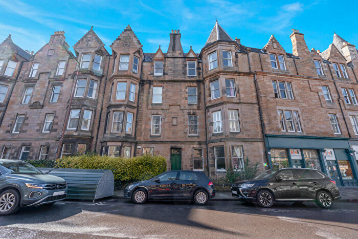 2 Bedroom Flat To Rent In Marchmont Crescent, Edinburgh, EH9