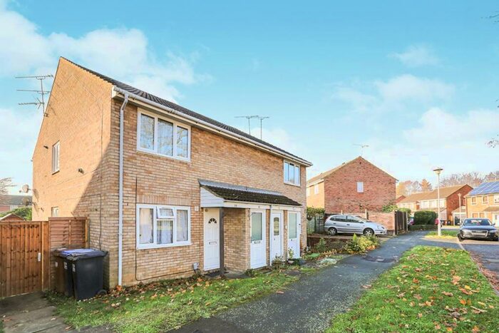 1 Bedroom Flat To Rent In Lords Wood, Welwyn Garden City, Hertfordshire, AL7