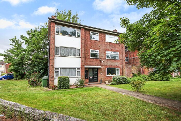 1 Bedroom Flat For Sale In Thornhill Park Road, Simon Court Thornhill Park Road, SO18