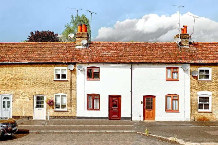 2 Bedroom Terraced House For Sale In Cambridge Road, Wadesmill, SG12