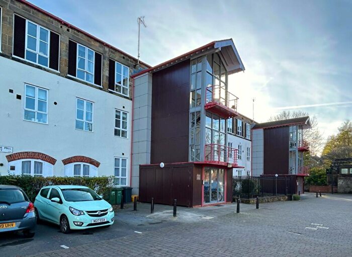 2 Bedroom Flat To Rent In Stone Mill Court, Meanwood, Leeds, LS6