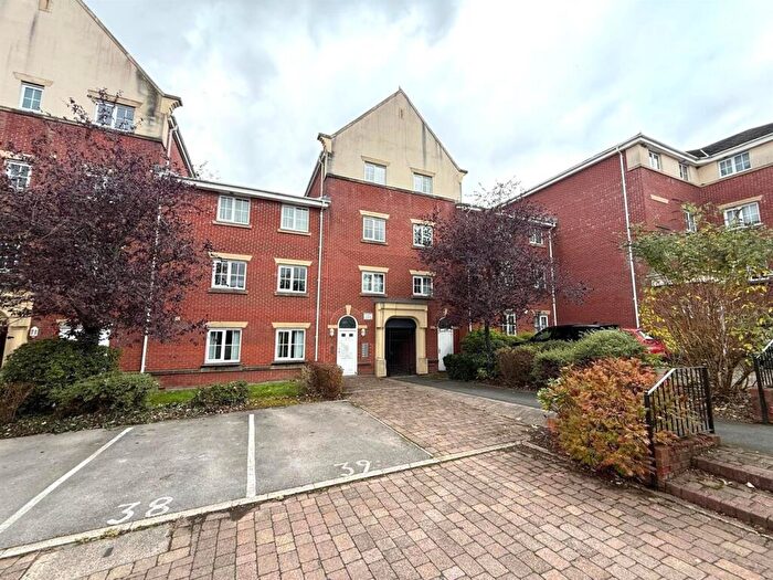 1 Bedroom Apartment For Sale In Derby Court, Bury, BL9
