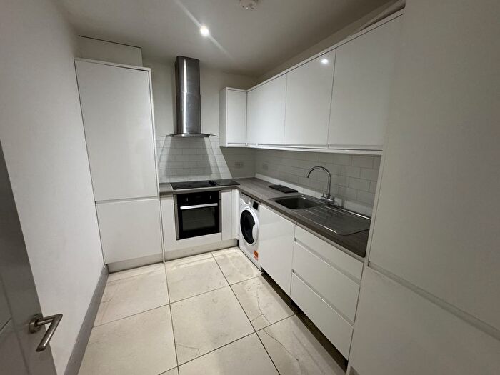 1 Bedroom Flat To Rent In London Road, Croydon, CR0