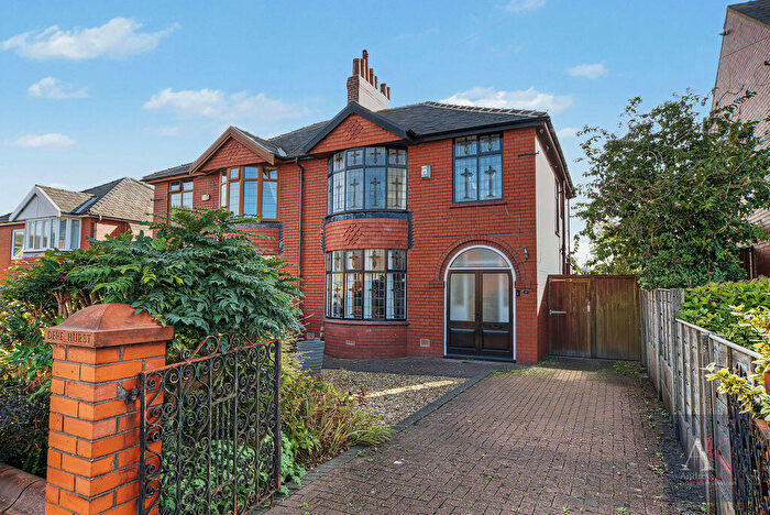 3 Bedroom Semi-Detached House For Sale In Dearden Street, Littleborough, OL15