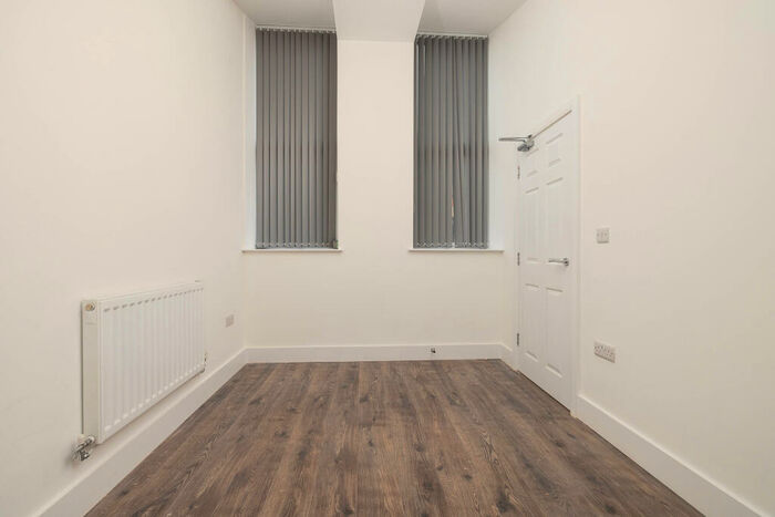1 Bedroom Flat To Rent In Cook Street, Ellesmere Port, Merseyside, CH65