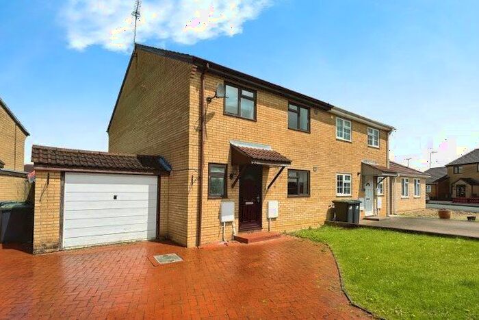 3 Bedroom Property To Rent In Sandys Crescent, Ely, CB6