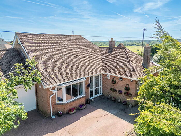 2 Bedroom Detached Bungalow For Sale In Nene View, Irthlingborough, NN9