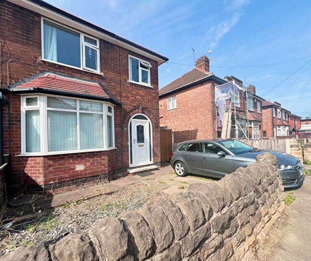 3 Bedroom Semi-Detached House To Rent In Ashfield Avenue, Beeston, NG9
