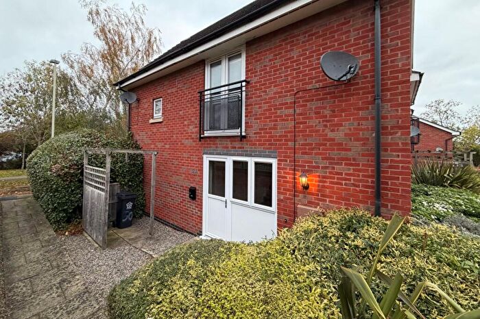 1 Bedroom End Of Terrace House For Sale In Padside Close, Hamilton, LE5