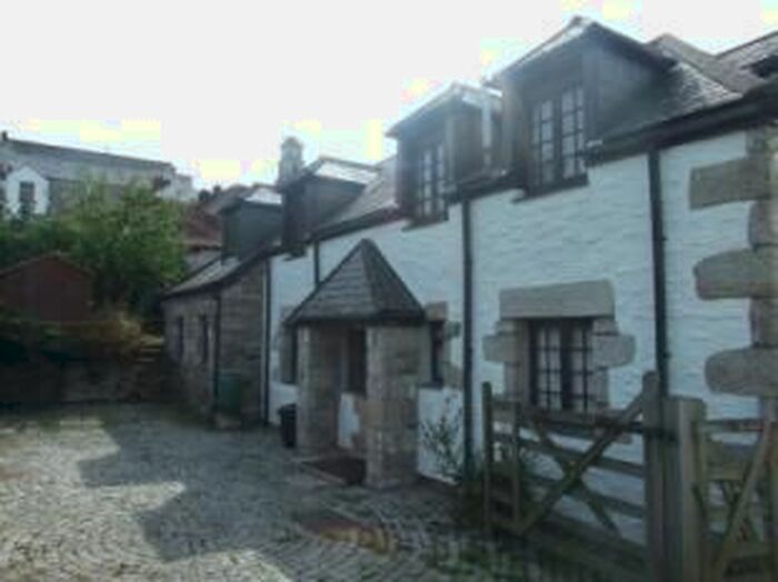 5 Bedroom Property To Rent In St. Gluvias Street, Penryn TR10