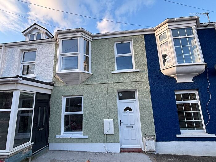 3 Bedroom Town House For Sale In New Road, Llandeilo, Carmarthenshire., SA19
