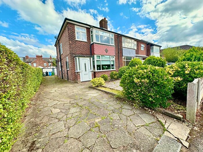 3 Bedroom Semi-detached House To Rent In Hawthorn Avenue, Altrincham, WA15