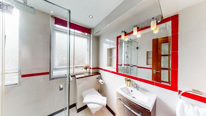 1 Bedroom Flat To Rent In Gloucester Place, London, W1U