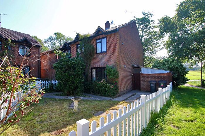 3 Bedroom Semi-Detached House To Rent In Alderbrook Way, Crowborough, TN6